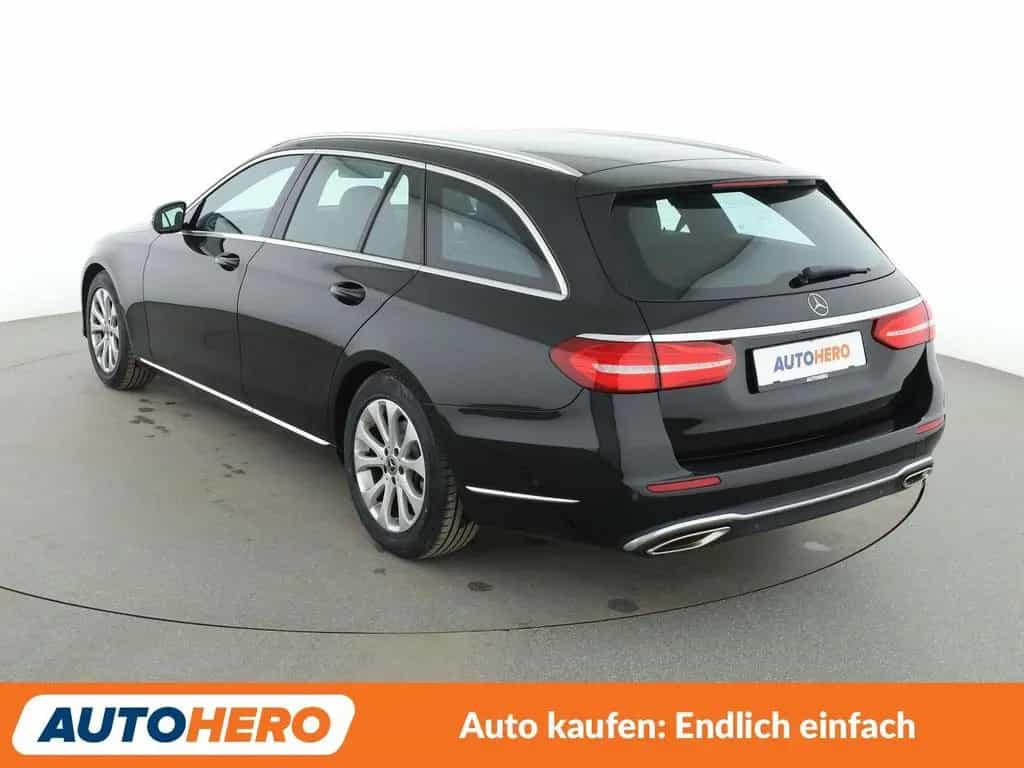 Mercedes-Benz E 200 T Exclusive Aut.*LED*NAVI*TEMPO*PDC*SHZ* 04/2019-photo-3