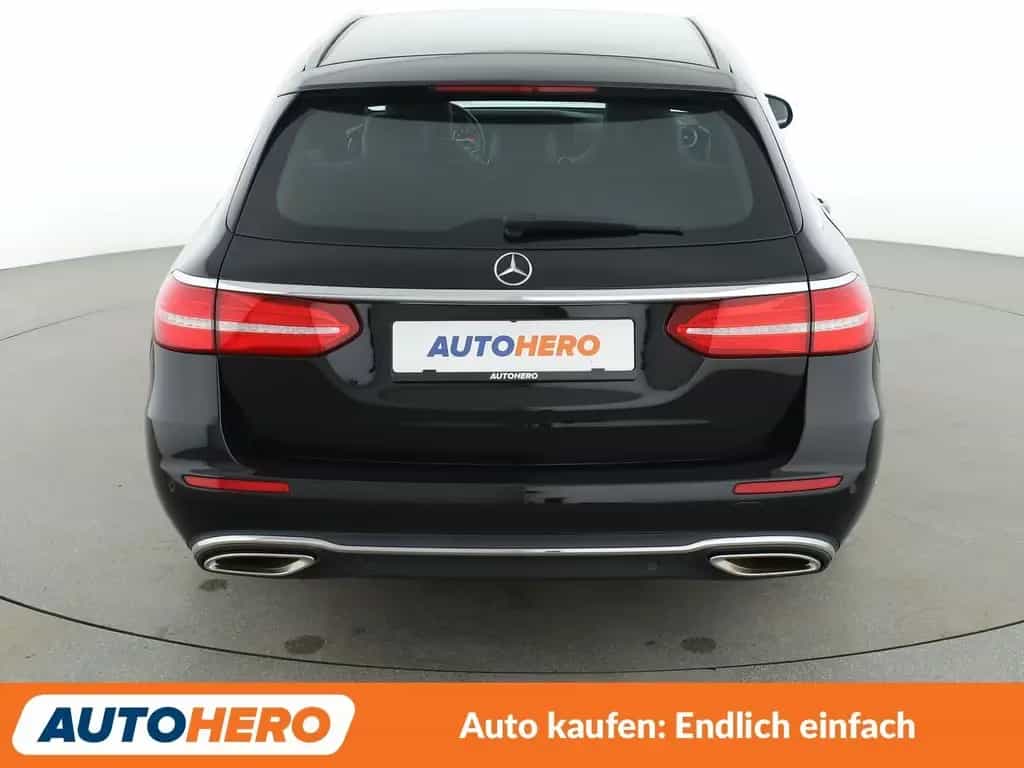 Mercedes-Benz E 200 T Exclusive Aut.*LED*NAVI*TEMPO*PDC*SHZ* 04/2019-photo-4