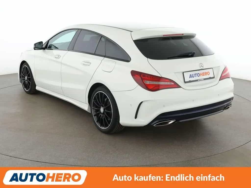 Mercedes-Benz CLA 250 Shooting Brake CLA-Klasse CLA 250 Shooting Brake AMG Line Aut. 07/2016-photo-3