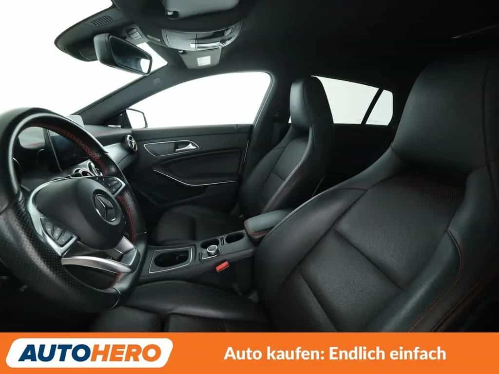 Mercedes-Benz CLA 250 Shooting Brake CLA-Klasse CLA 250 Shooting Brake AMG Line Aut. 07/2016-photo-9