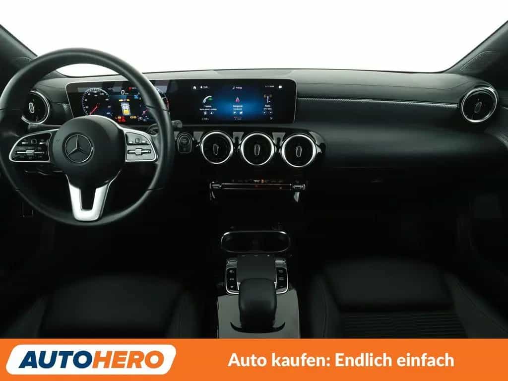 Mercedes-Benz CLA 180 Progressive Aut.*NAVI*LED*TEMPO*PDC*SHZ* 09/2019-photo-11