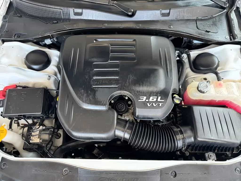 Dodge Charger 3.6 GT Widebody / Performance / SBL 12/2021-photo-11