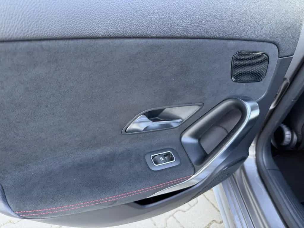 Mercedes-Benz A 180 AMG+R-KAMERA+TOTWINKEL+LED+AMBIENTELICHT+ 01/2019-photo-18