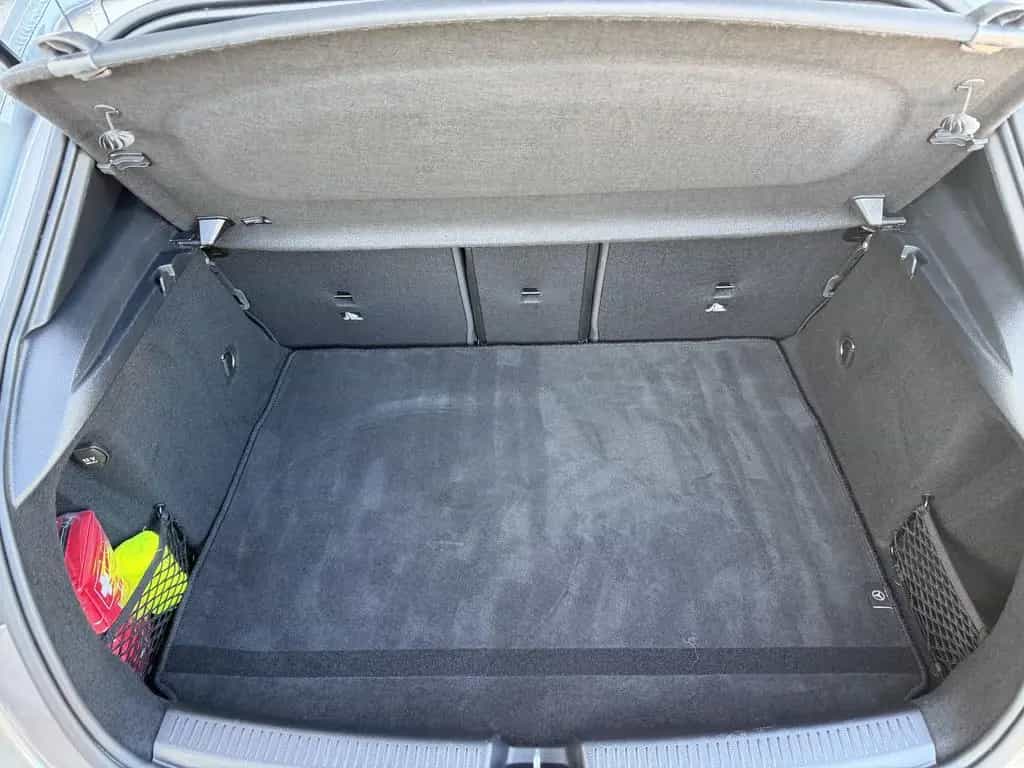 Mercedes-Benz A 180 AMG+R-KAMERA+TOTWINKEL+LED+AMBIENTELICHT+ 01/2019-photo-19