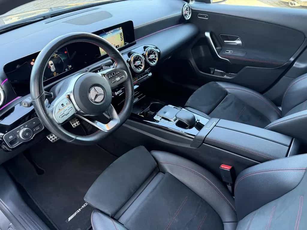 Mercedes-Benz A 180 AMG+R-KAMERA+TOTWINKEL+LED+AMBIENTELICHT+ 01/2019-photo-4