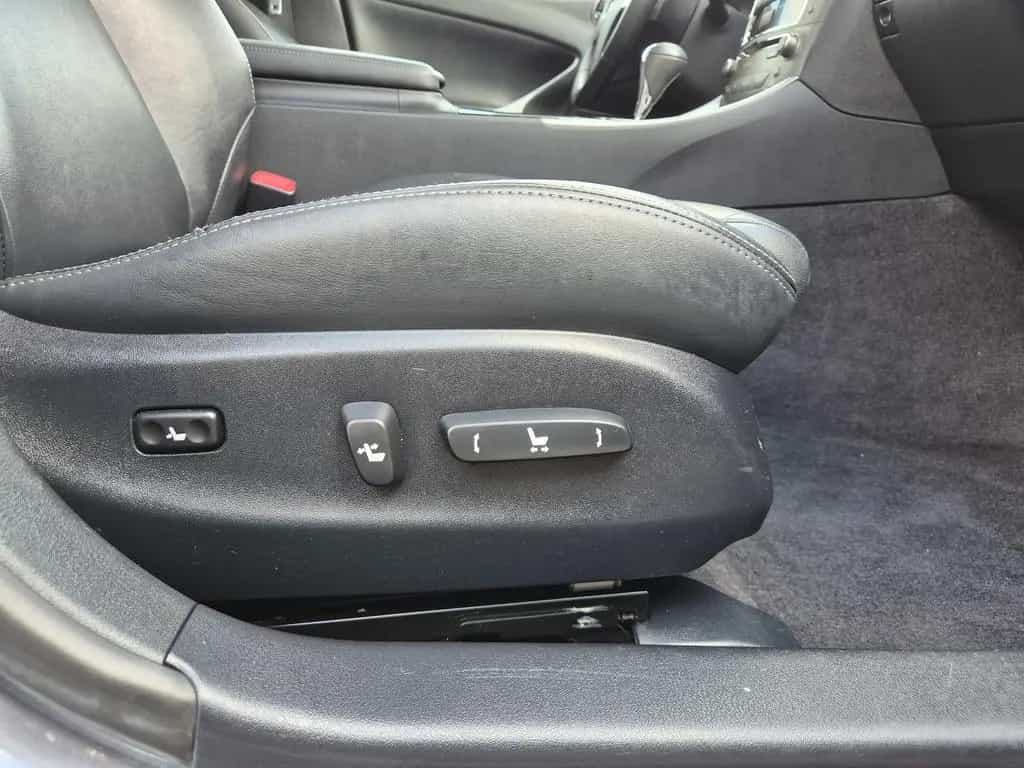 Lexus IS 250 250 V6 Limited Edition Leder, GSHD, Rückf 02/2012-photo-19