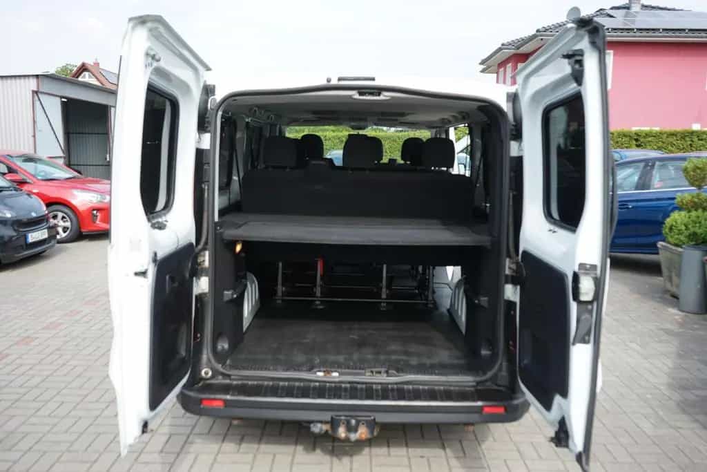 Renault Trafic Combi L2H1 2,9t  Expression 02/2018-photo-9