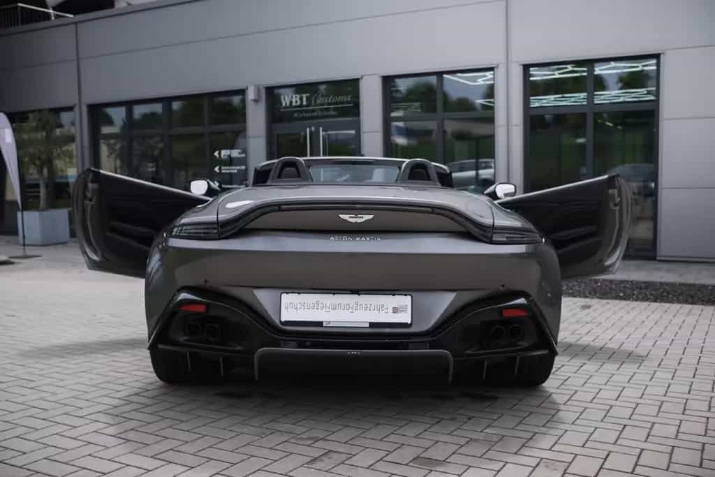 Aston Martin V8 Vantage -Roadster-AM Spezilafarbe-Sport Plus. 05/2021-photo-10