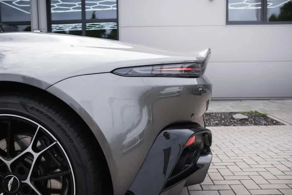 Aston Martin V8 Vantage -Roadster-AM Spezilafarbe-Sport Plus. 05/2021-photo-8