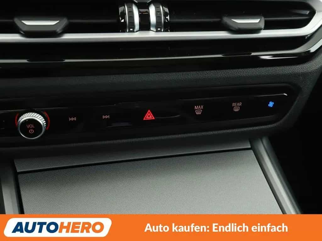 BMW 318 3er 318d Mild-Hybrid Aut.*NAVI*TEMPO*PDC*SHZ* 09/2022-photo-22