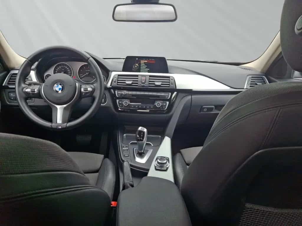 BMW 320 d Sport Line Navi HiFi LED RFK Lordosenstütz 05/2017-photo-9