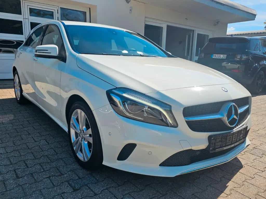 Mercedes-Benz A 180 Score/Urban Navi LED 02/2016-photo-21