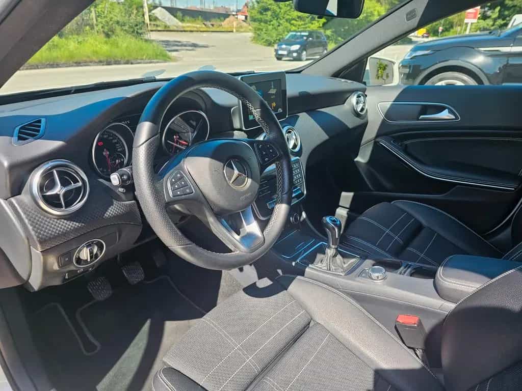 Mercedes-Benz A 180 Score/Urban Navi LED 02/2016-photo-8