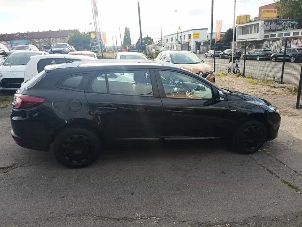 Renault Megane III Grandtour Limited*NAVI*PDC*SITZH*LED* 07/2016-photo-8