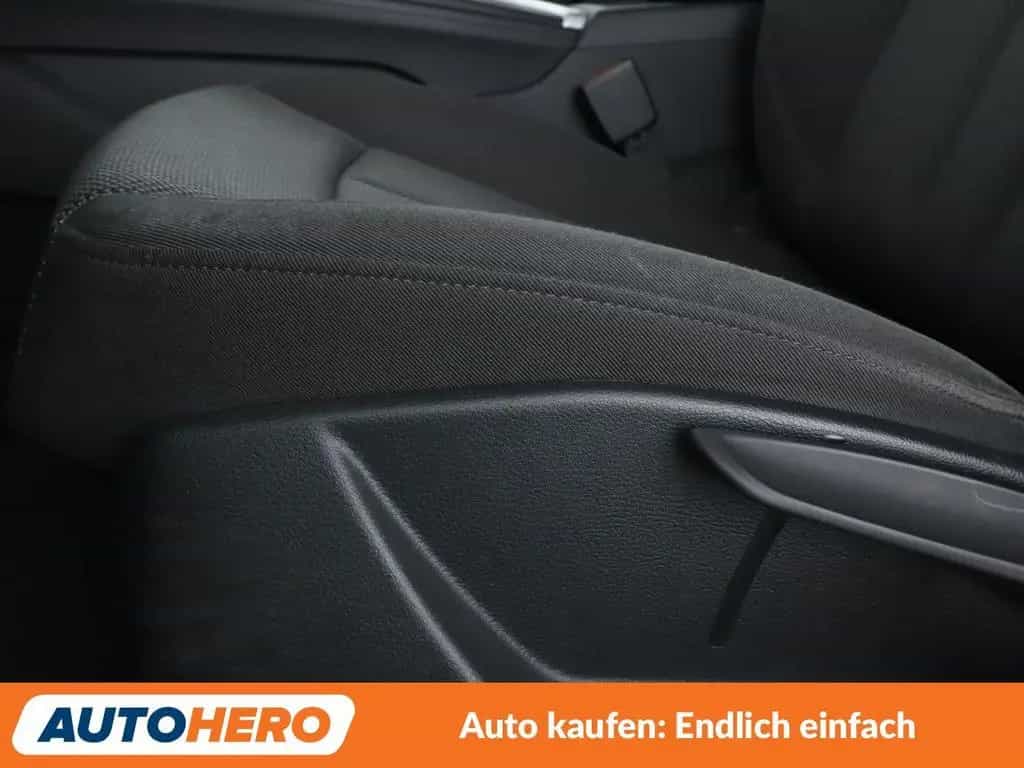 Audi A4 1.4 TFSI ACT Aut.*NAVI*LED*PDC*KLIMA* 05/2018-photo-33