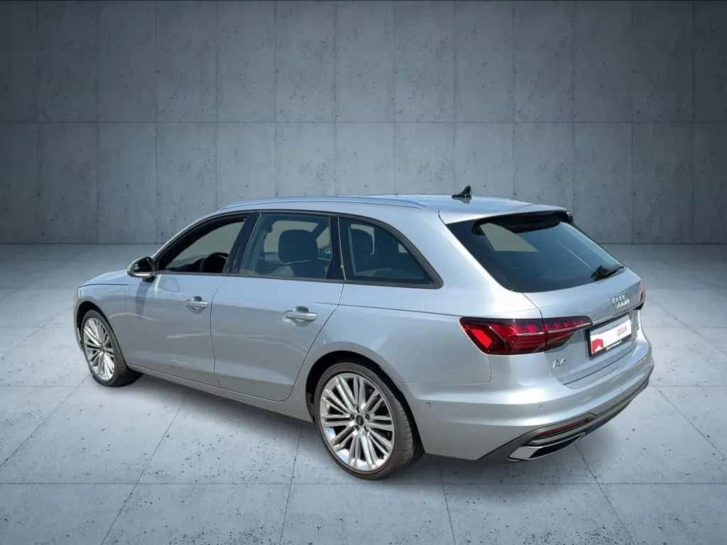 Audi A4 Avant 45 TFSI qu. S tr. LED PANO 19 AHK 360 11/2024-photo-3