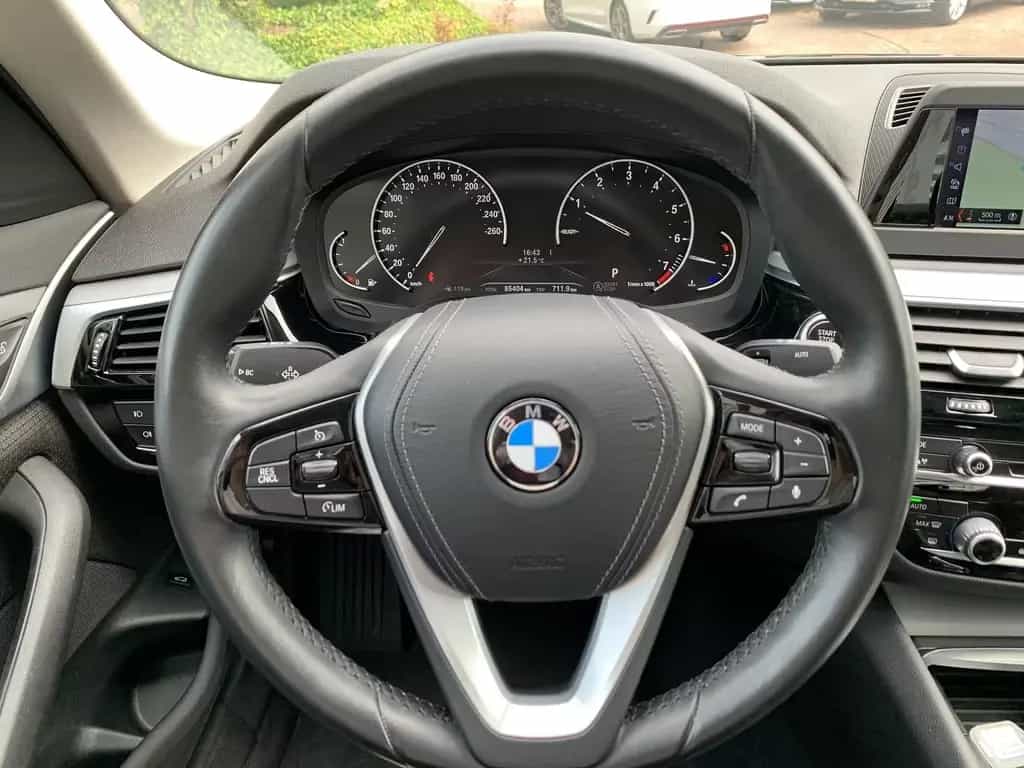 BMW 520 i Limousine Voll-LED+Navi+Klimaaut+Sitzhzg 10/2018-photo-15