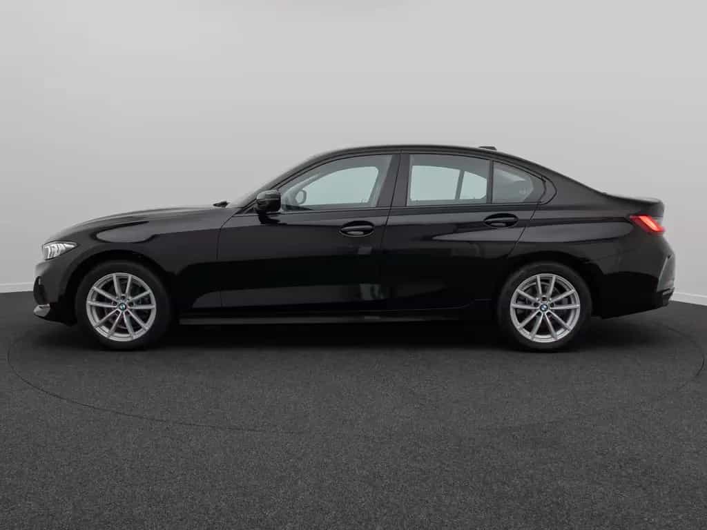 BMW 318 i GeschwindigReg DAB PDC Widscreen Cockpit+ 10/2024-photo-10