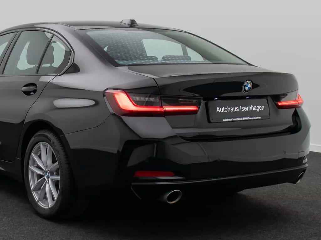 BMW 318 i GeschwindigReg DAB PDC Widscreen Cockpit+ 10/2024-photo-13