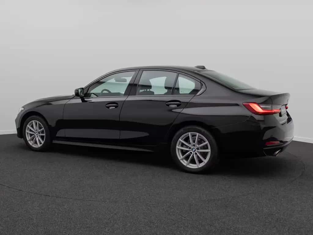 BMW 318 i GeschwindigReg DAB PDC Widscreen Cockpit+ 10/2024-photo-9