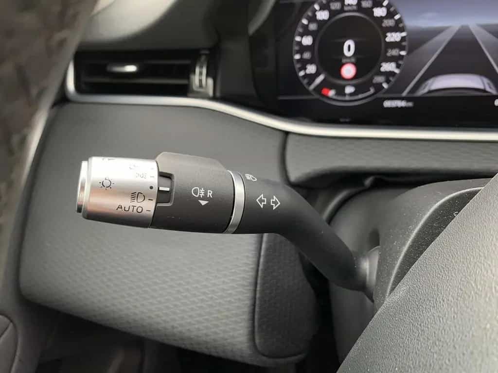 Land Rover Range Rover Evoque S AWD Standhzg+AHK+Leder+HUD 09/2019-photo-22