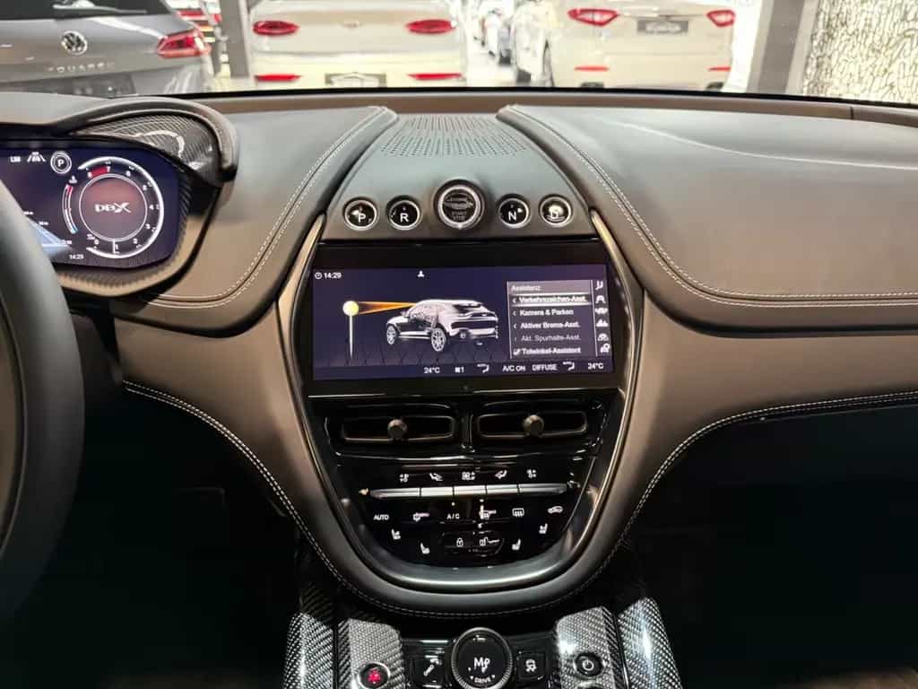 Aston Martin DBX 4.0 V8 FULL CARBON~PANO~KAMERA 360°~23" 11/2023-photo-16