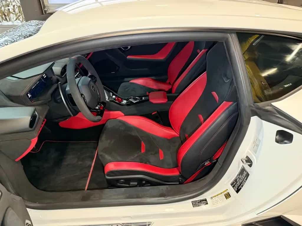 Lamborghini Huracán Tecnica 60th Anniversary LIFT~SENSONUM~ 12/2023-photo-11