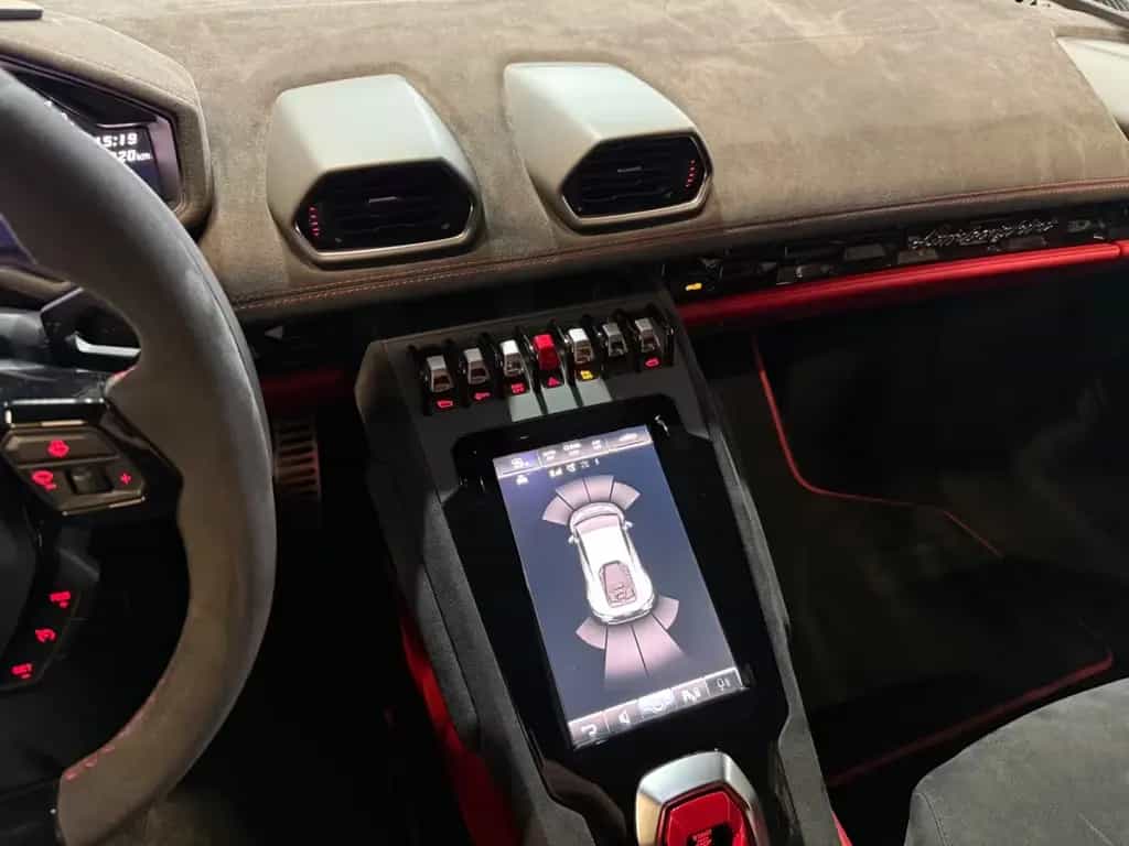 Lamborghini Huracán Tecnica 60th Anniversary LIFT~SENSONUM~ 12/2023-photo-20