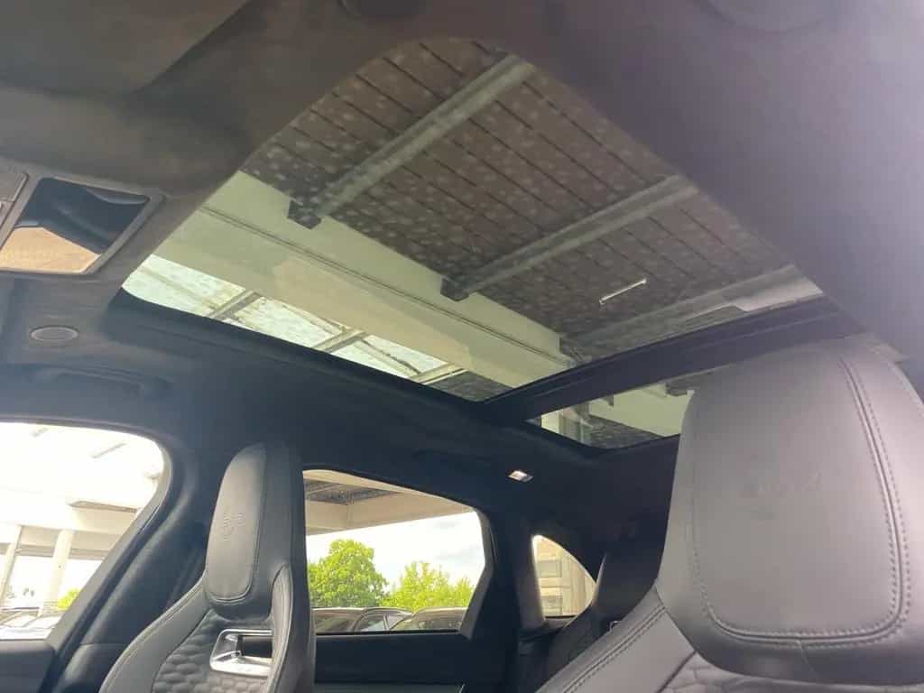 Jaguar F-Pace / P550 SVR ACC+AHK+LED+Navi+SD+SHZ+360+LM 05/2022-photo-20