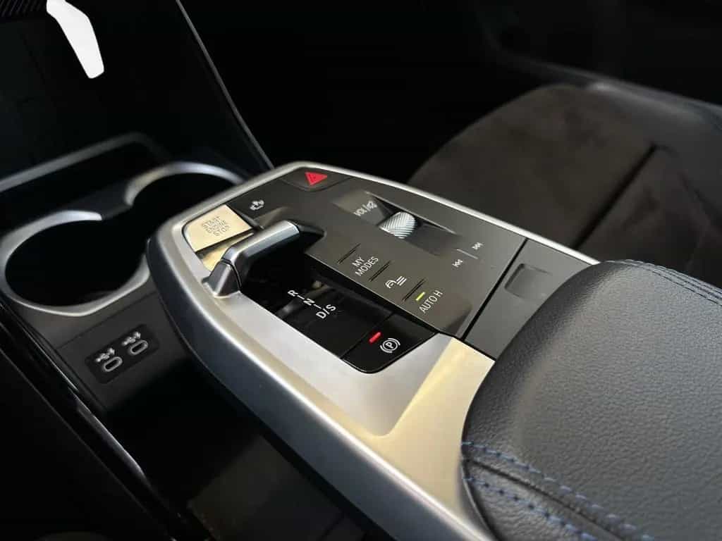 BMW X1 sDrive18i M Sport|AHK|DrivingAssistant 10/2022-photo-11