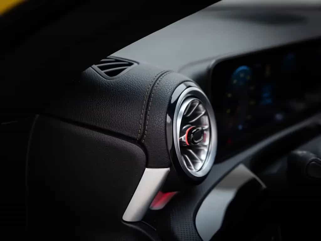 Mercedes-Benz CLA 220 d 4Matic /NIGHT/AMG-LINE/NAVI/DISTRO/SHZ 03/2023-photo-14