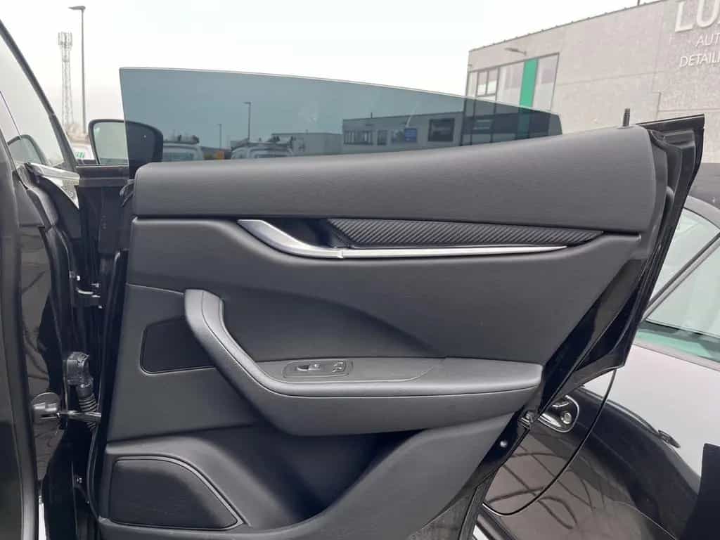 Maserati Levante SQ4 DIESEL 3.0 4WD/ 21°/ SCHIEBEDACH/ 12/2020-photo-24