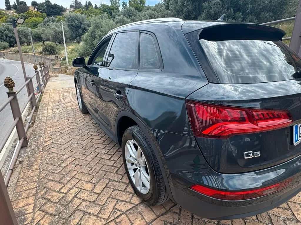Audi Q5 35 TDI quattro S tronic 06/2020-photo-4