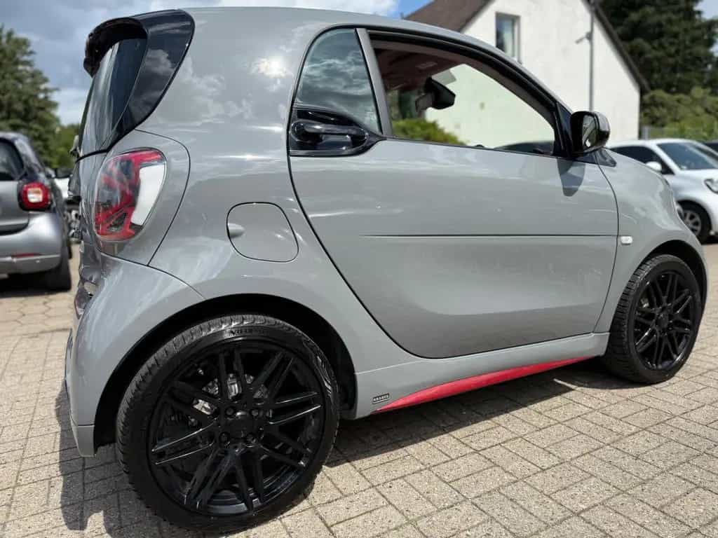 Smart ForTwo BRABUS*PANORAMA*JBL*KAMERA*TAILOR-MADE* 10/2017-photo-24