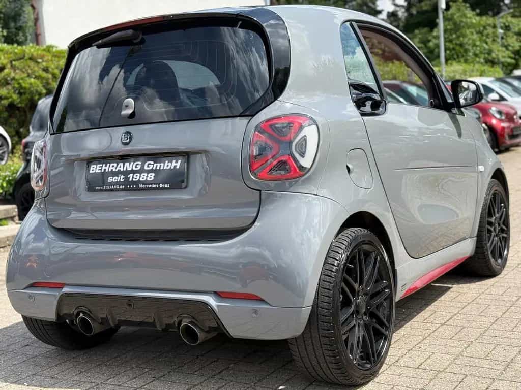 Smart ForTwo BRABUS*PANORAMA*JBL*KAMERA*TAILOR-MADE* 10/2017-photo-27
