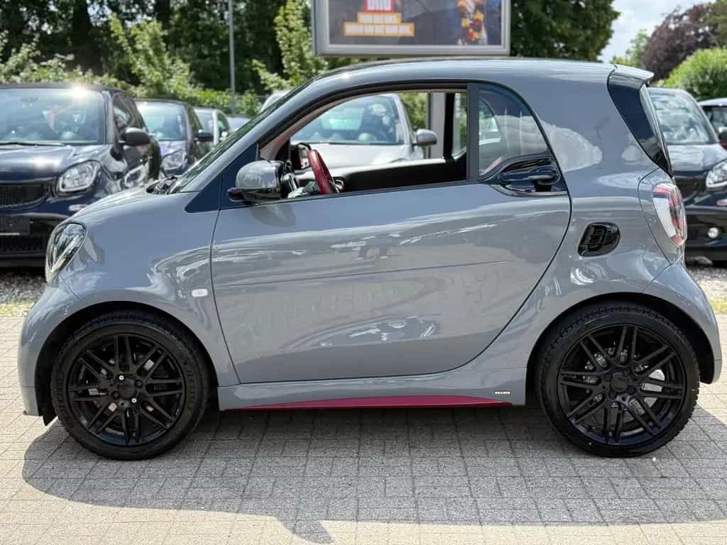 Smart ForTwo BRABUS*PANORAMA*JBL*KAMERA*TAILOR-MADE* 10/2017-photo-35
