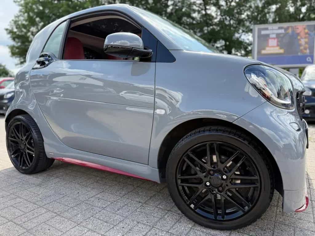 Smart ForTwo BRABUS*PANORAMA*JBL*KAMERA*TAILOR-MADE* 10/2017-photo-38