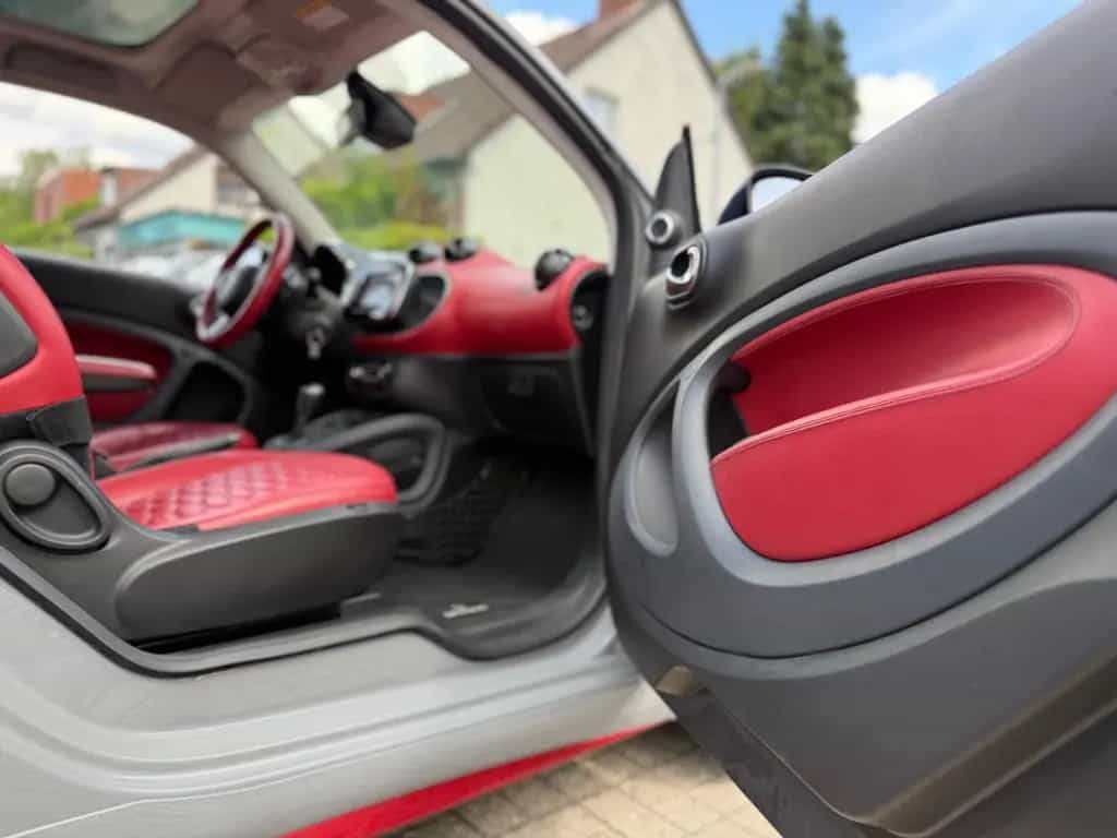Smart ForTwo BRABUS*PANORAMA*JBL*KAMERA*TAILOR-MADE* 10/2017-photo-4