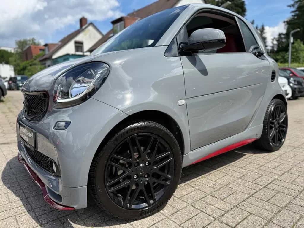 Smart ForTwo BRABUS*PANORAMA*JBL*KAMERA*TAILOR-MADE* 10/2017-photo-45