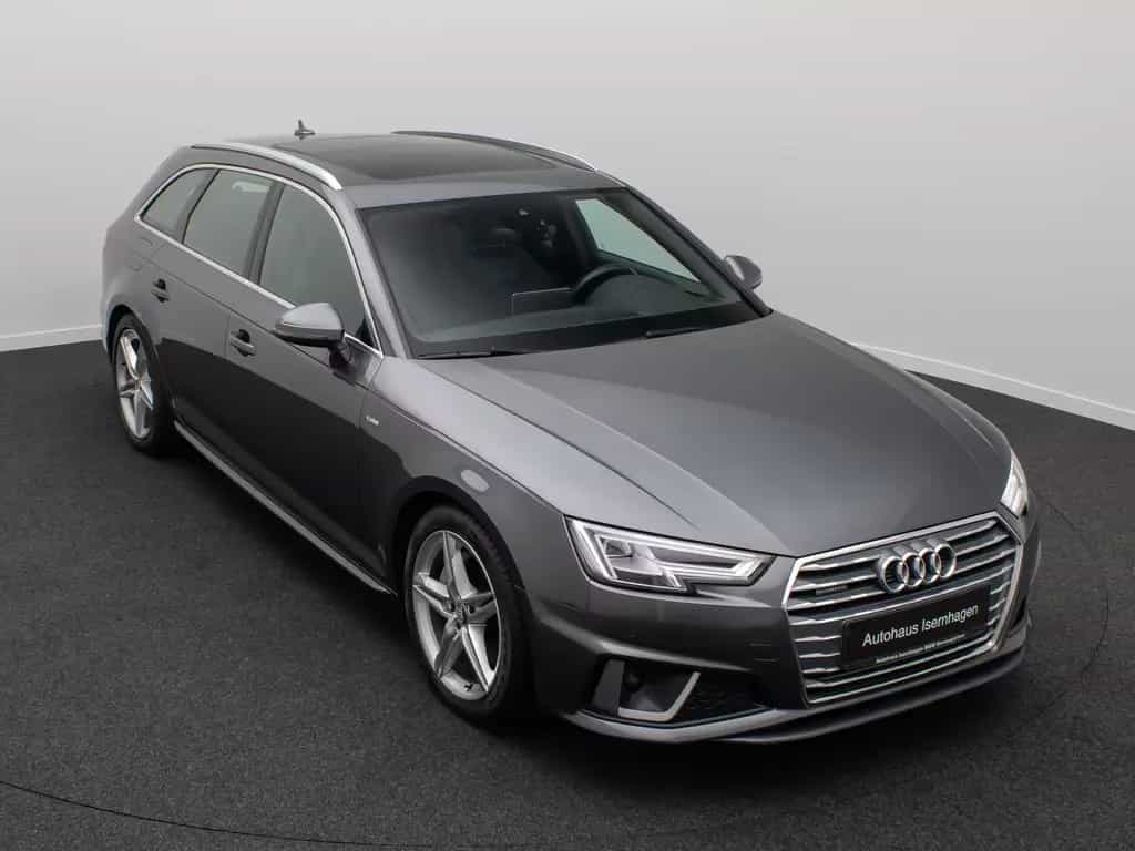 Audi A4 quattro SLine Kamera DAB Massage Panorama 18" 01/2019-photo-2