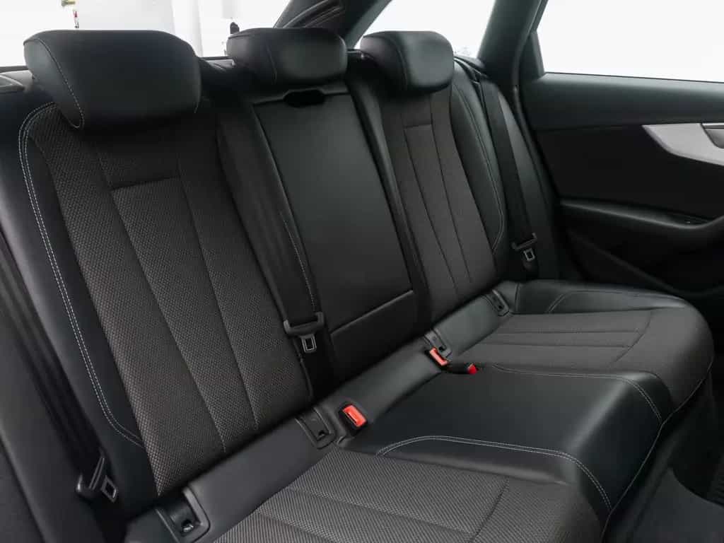 Audi A4 quattro SLine Kamera DAB Massage Panorama 18" 01/2019-photo-26