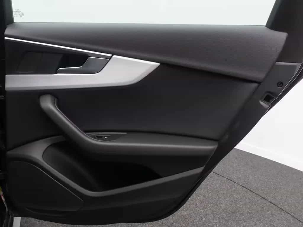 Audi A4 quattro SLine Kamera DAB Massage Panorama 18" 01/2019-photo-29
