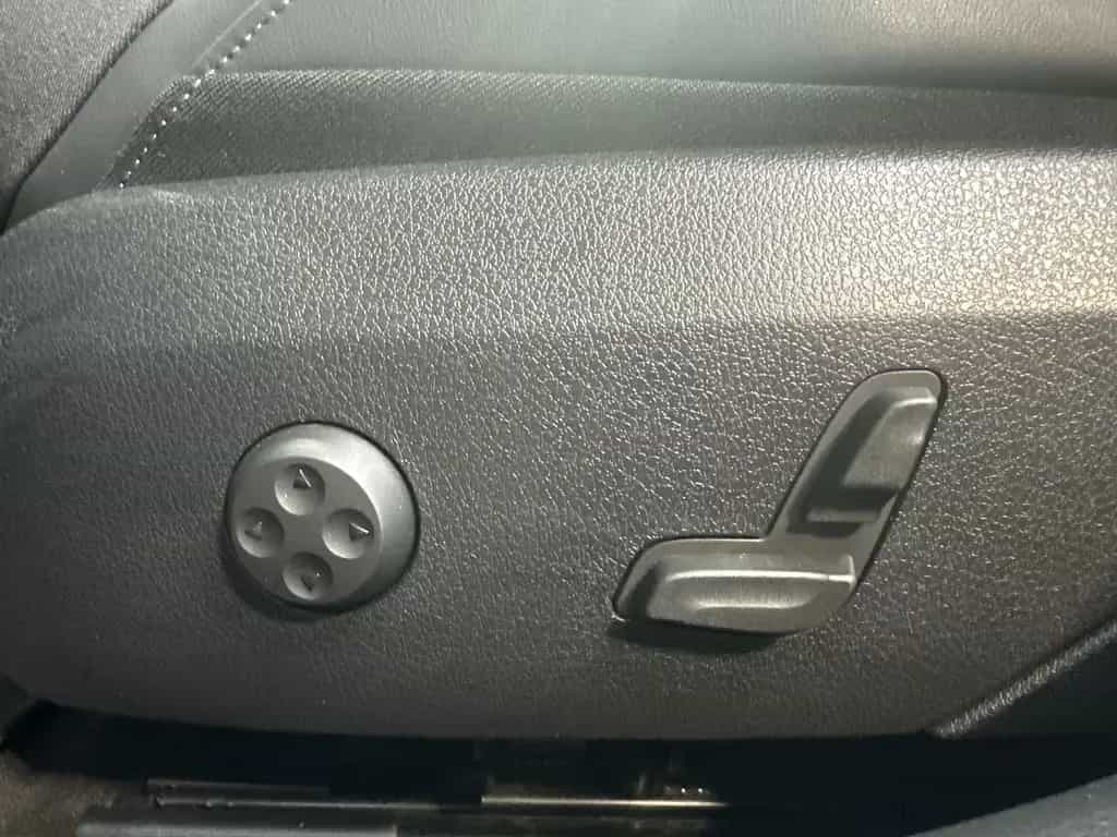 Mercedes-Benz C 220 d T AMG-Line NAV+LED+ACC+PANO+DISTRONIC+VC 01/2022-photo-16