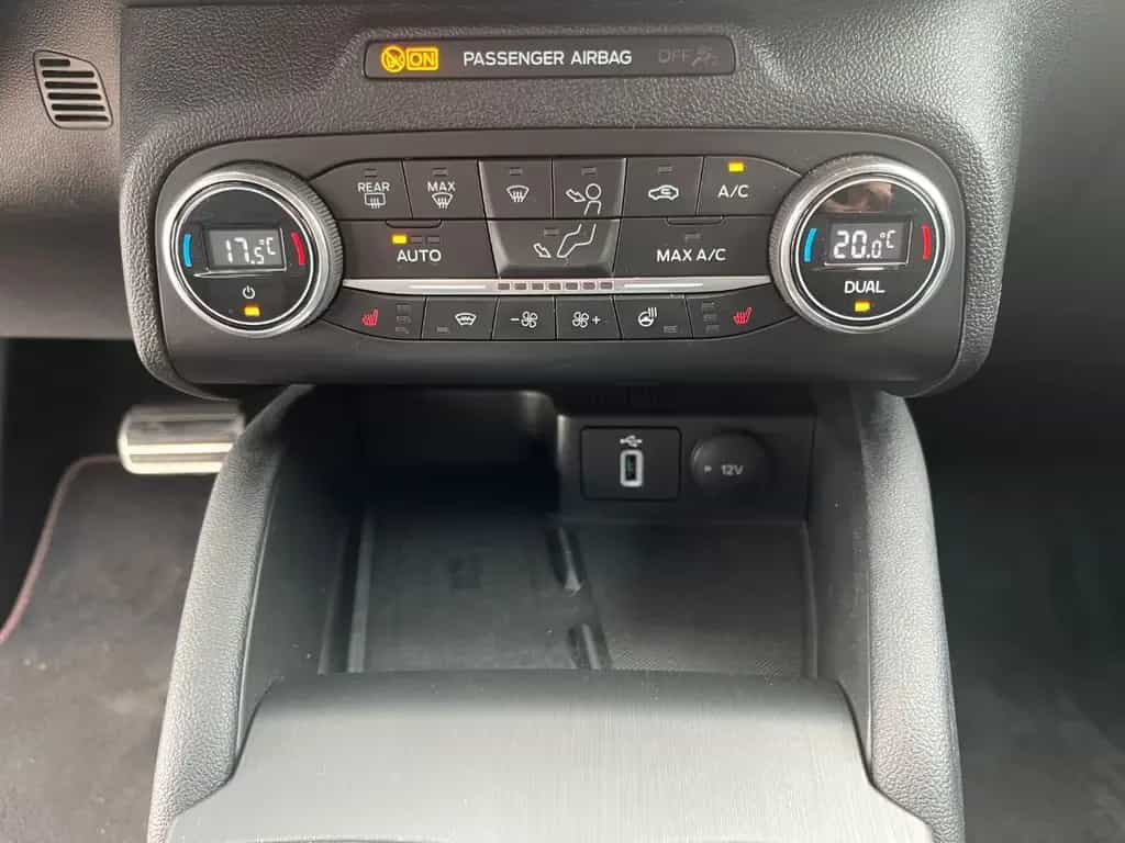 Ford Focus ST-LINE X LED+Navi+Winterpaket+Kamera 07/2020-photo-12