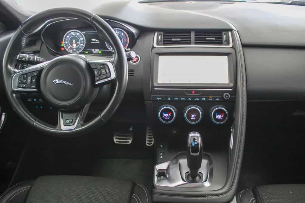 Jaguar E-Pace D150 AWD R-Dynamik Pano Kamera 2.Hd 08/2019-photo-3