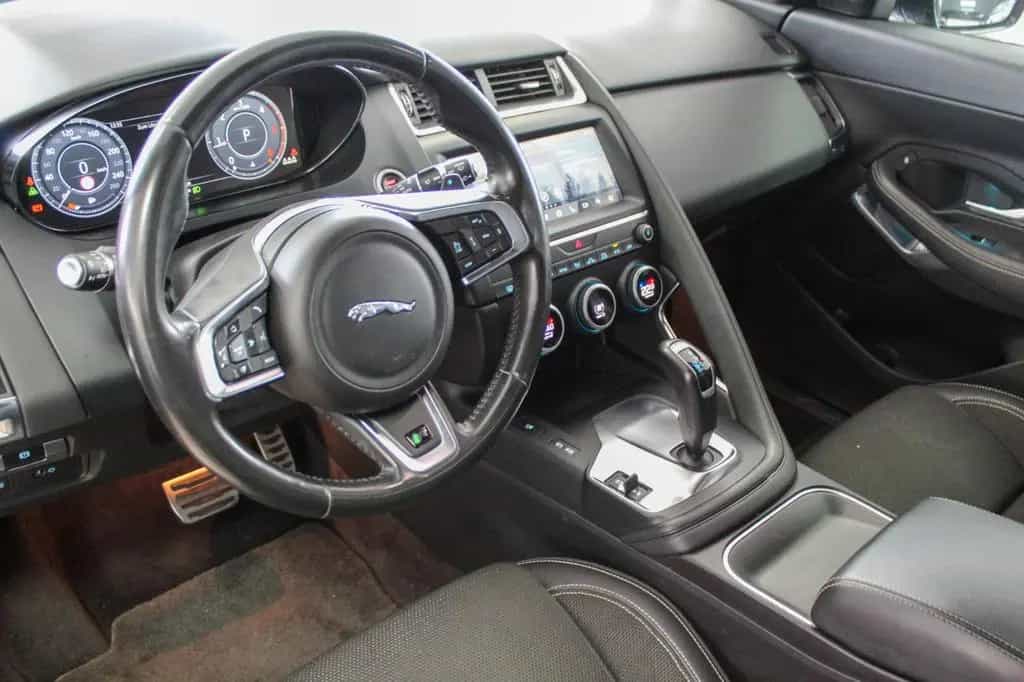 Jaguar E-Pace D150 AWD R-Dynamik Pano Kamera 2.Hd 08/2019-photo-9