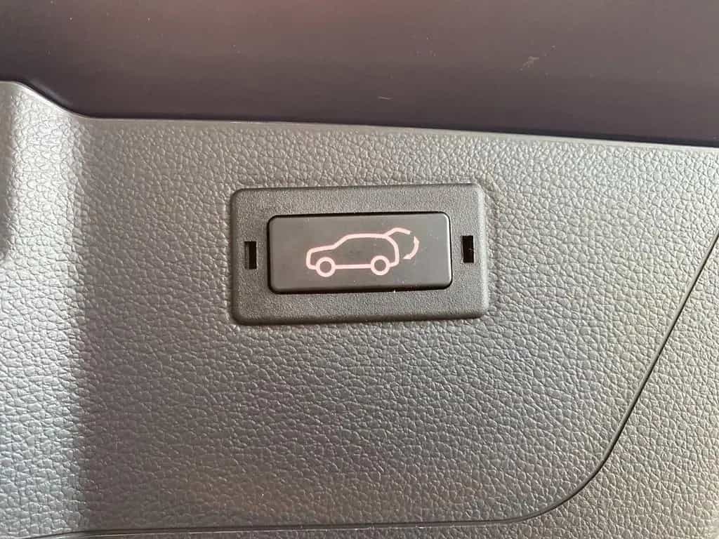 Ssangyong Korando Sapphire AT 2WD+Leder+LED+ACC+NAVI 01/2022-photo-39
