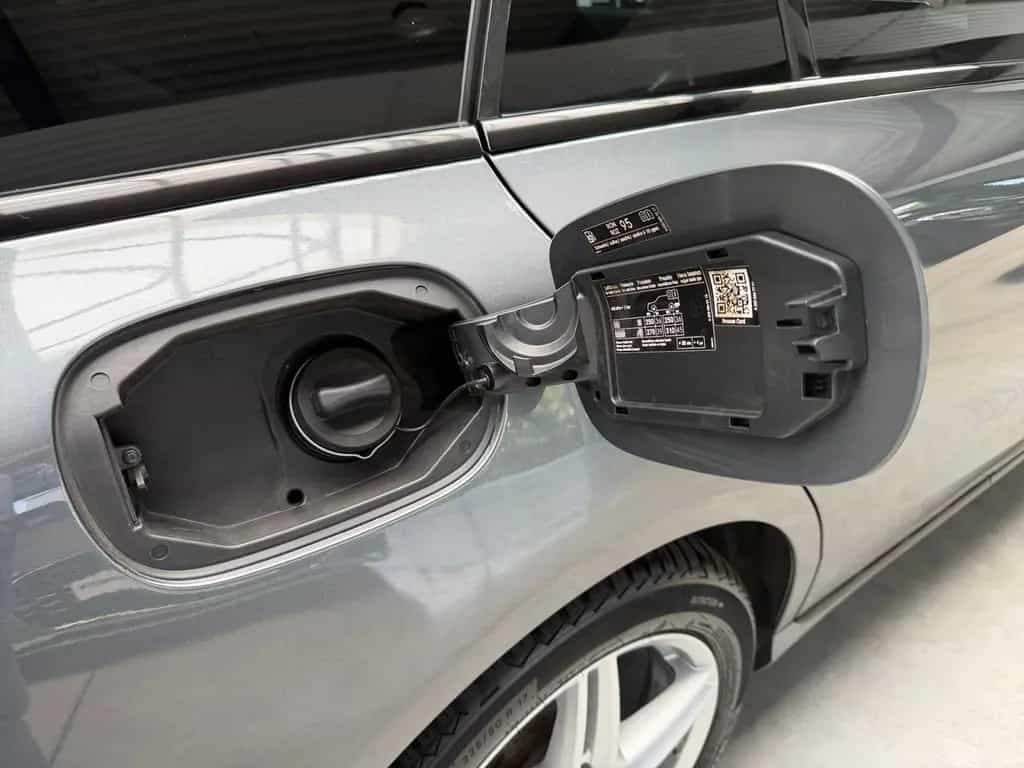 Mercedes-Benz C 200 T 4M AUTOMATIK+NAVI+TEILLEDER+LED+ALU+TÜV+ 09/2016-photo-22