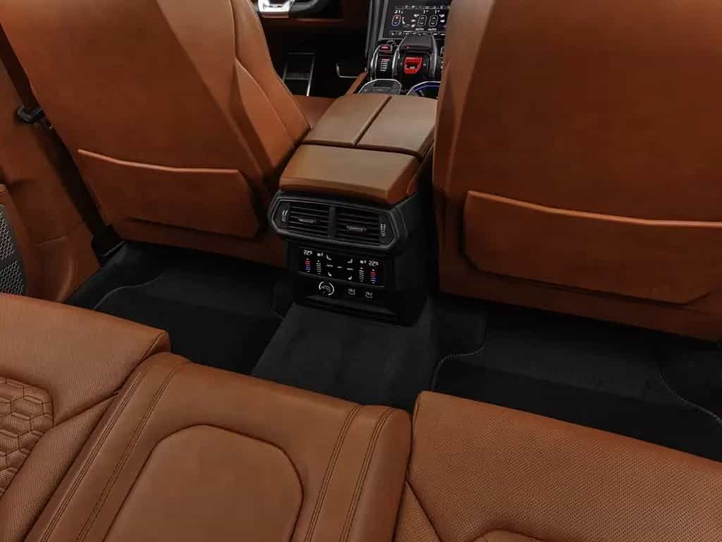 Lamborghini Urus 06/2022-photo-16
