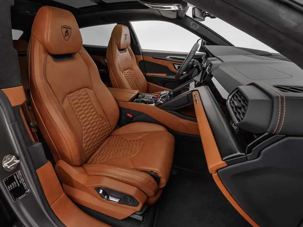 Lamborghini Urus 06/2022-photo-9